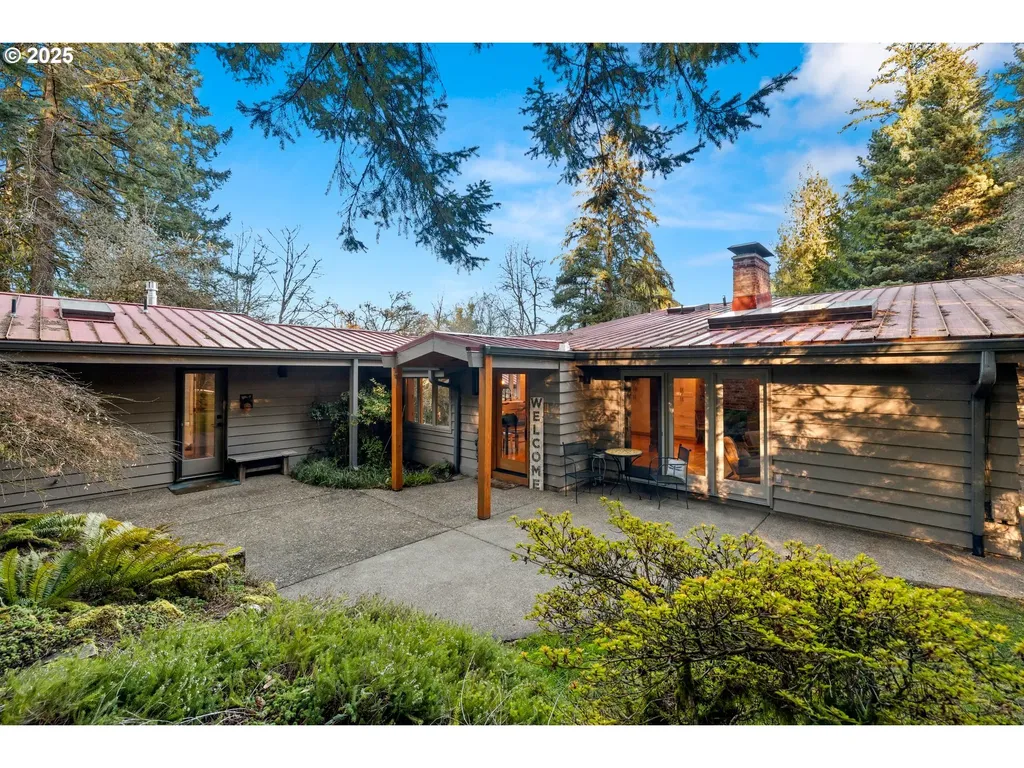 11612 SW Lancaster Road Portland OR 97219