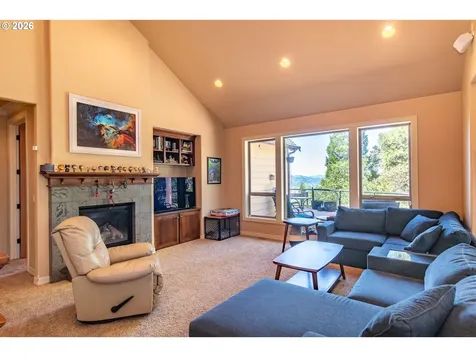 762 Southridge Way Roseburg OR 97470