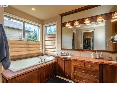 762 Southridge Way Roseburg OR 97470