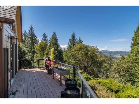 762 Southridge Way Roseburg OR 97470