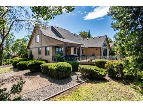 762 Southridge Way Roseburg OR 97470
