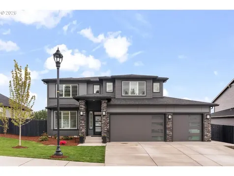 124 W 20th Way La Center WA 98629