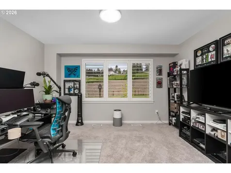 124 W 20th Way La Center WA 98629