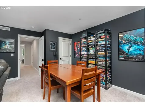 124 W 20th Way La Center WA 98629