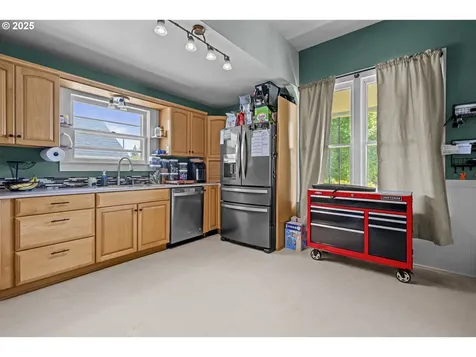 1845 NE Lafayette Avenue Mcminnville OR 97128