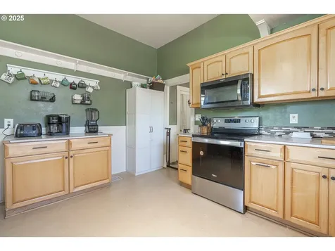 1845 NE Lafayette Avenue Mcminnville OR 97128