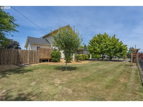 1845 NE Lafayette Avenue Mcminnville OR 97128