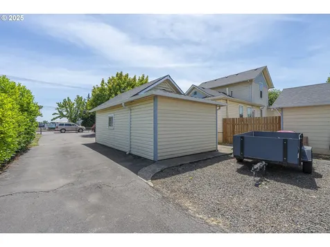1845 NE Lafayette Avenue Mcminnville OR 97128