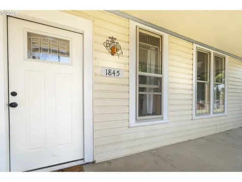 1845 NE Lafayette Avenue Mcminnville OR 97128