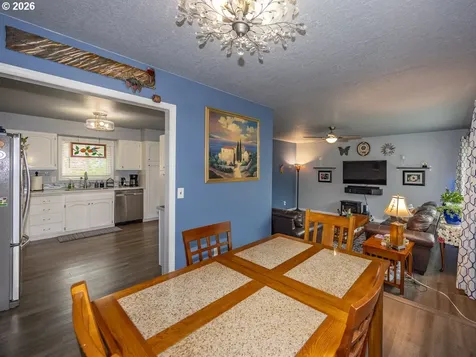 2331 SW 27th Drive Gresham OR 97080