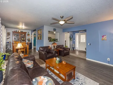 2331 SW 27th Drive Gresham OR 97080