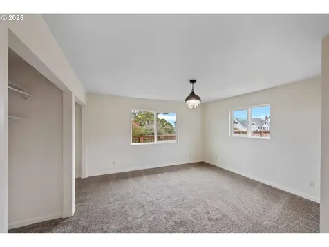 975 Ocean Drive SW Bandon OR 97411