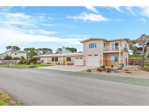975 Ocean Drive SW Bandon OR 97411