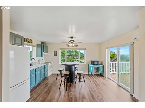 975 Ocean Drive SW Bandon OR 97411