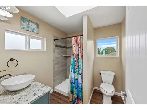 975 Ocean Drive SW Bandon OR 97411