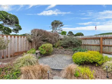 975 Ocean Drive SW Bandon OR 97411