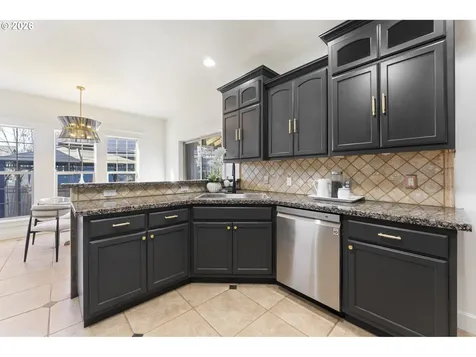 965 Caradon Court NW Salem OR 97304