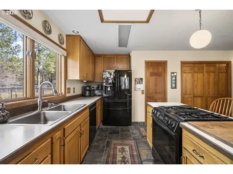 69944 Meadow View Road Sisters OR 97759