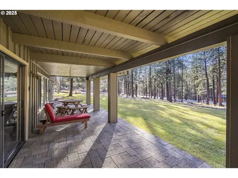 69944 Meadow View Road Sisters OR 97759