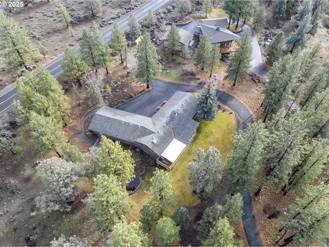 69944 Meadow View Road Sisters OR 97759