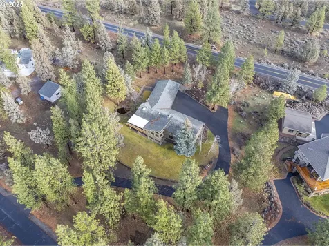 69944 Meadow View Road Sisters OR 97759