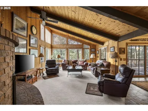 69944 Meadow View Road Sisters OR 97759