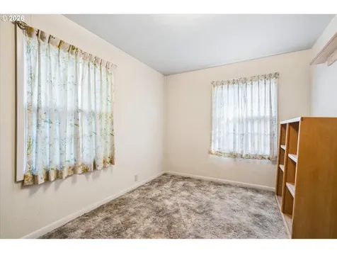 237 Myoak Drive Eugene OR 97404