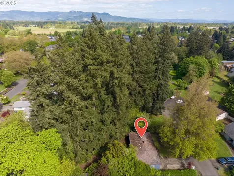237 Myoak Drive Eugene OR 97404