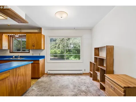 237 Myoak Drive Eugene OR 97404