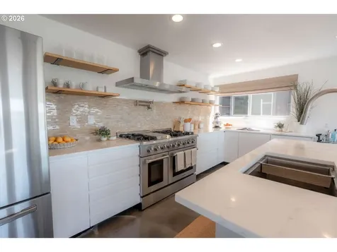 140 NW 23rd Avenue Rockaway Beach OR 97136