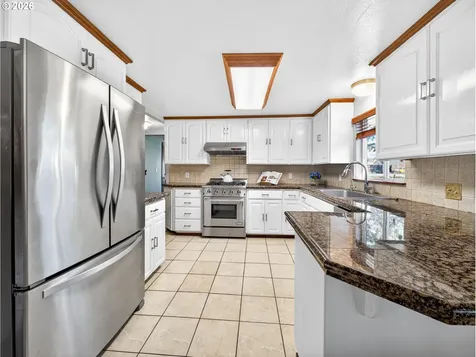 1006 Mountain View Road Sweet Home OR 97386