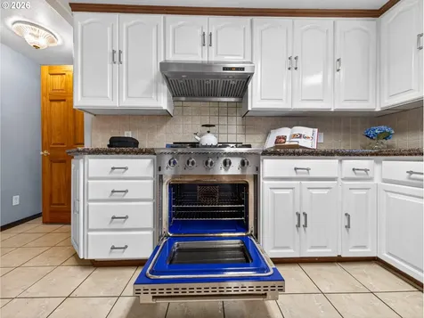 1006 Mountain View Road Sweet Home OR 97386