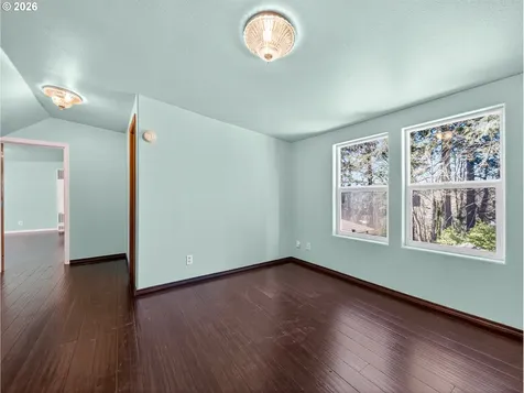 1006 Mountain View Road Sweet Home OR 97386
