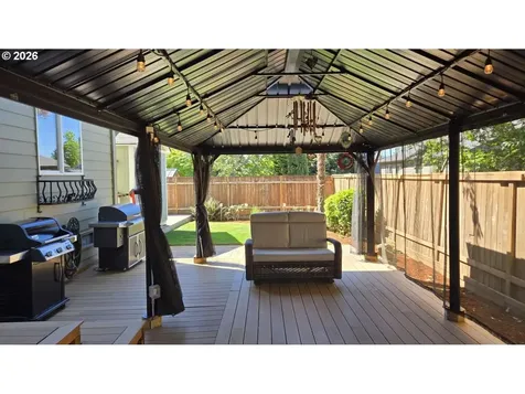 16379 Trail View Drive Oregon City OR 97045