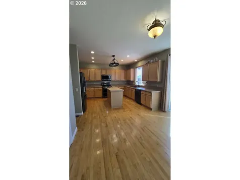 16379 Trail View Drive Oregon City OR 97045