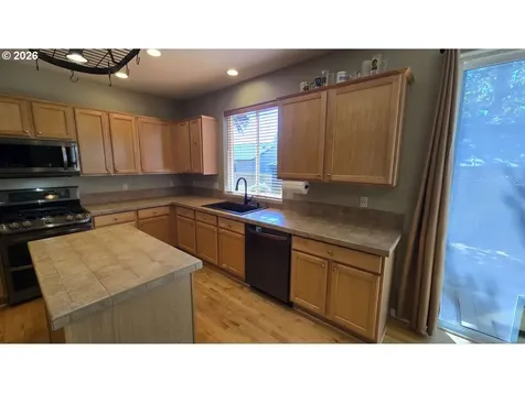 16379 Trail View Drive Oregon City OR 97045