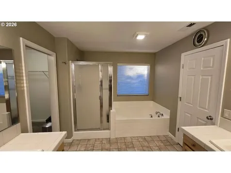 16379 Trail View Drive Oregon City OR 97045