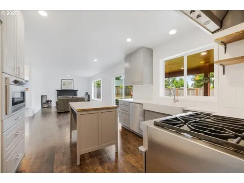 18930 Highland Drive Oregon City OR 97045