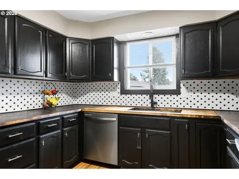 805 SW Mt Adams Avenue Boardman OR 97818