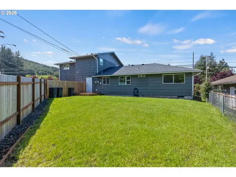 2970 Longwood Drive Reedsport OR 97467