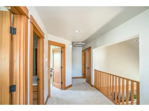 36226 River Point Drive Astoria OR 97103