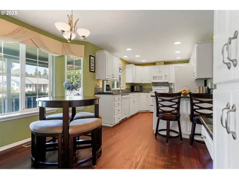 1248 E Burnett Street Stayton OR 97383