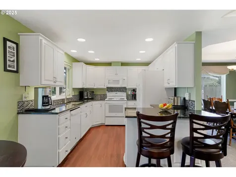 1248 E Burnett Street Stayton OR 97383