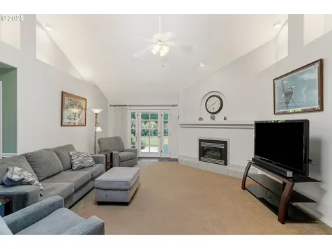 1248 E Burnett Street Stayton OR 97383