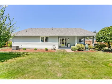 1248 E Burnett Street Stayton OR 97383
