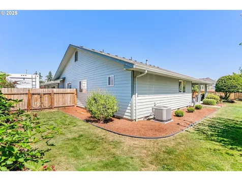 1248 E Burnett Street Stayton OR 97383