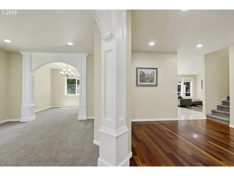 16715 NE 5th Street Vancouver WA 98684