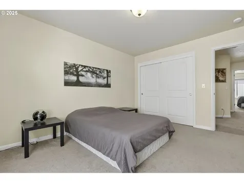16715 NE 5th Street Vancouver WA 98684