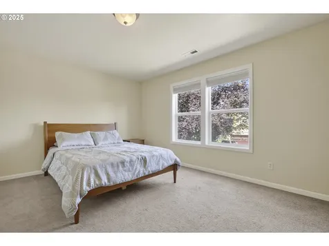 16715 NE 5th Street Vancouver WA 98684