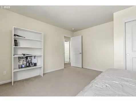 16715 NE 5th Street Vancouver WA 98684